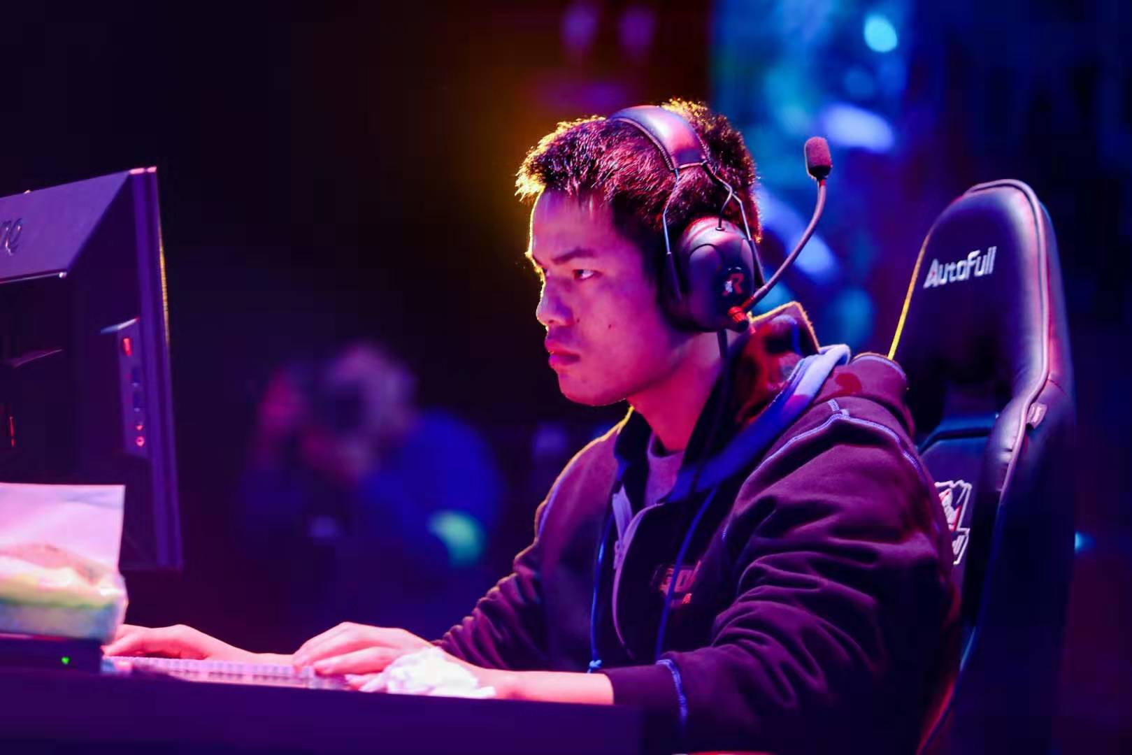 国足加油 国足加油