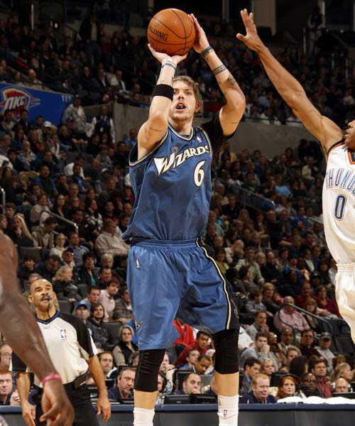 新奥尔良精英赛小麦组合并列领先 袁窦组合T60