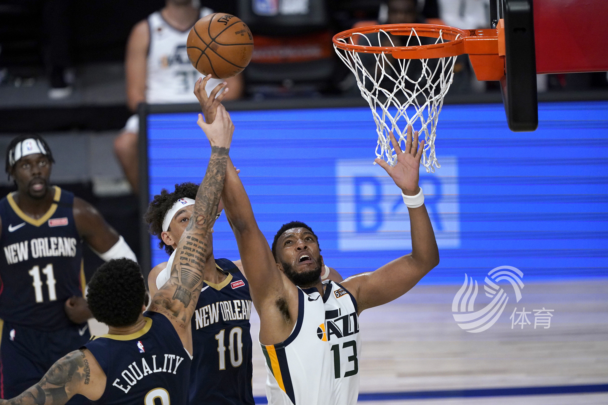 已经全力以 已经全力以